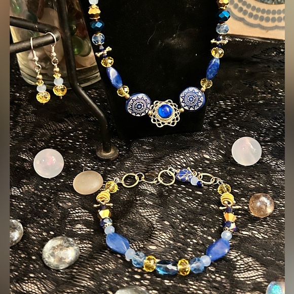Starry Night Collection Choker Bracelet & Earrings - Picture 1 of 13